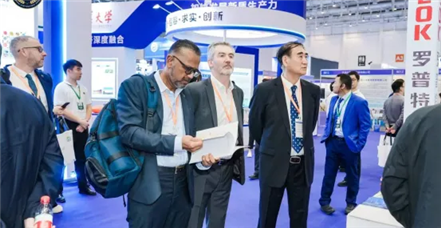 AI+海洋，深蓝筑梦——尊龙凯时集团携新产品亮相第七届中国国际潜水救捞与海洋工程装备展览会暨厦门海洋产业招商推介会